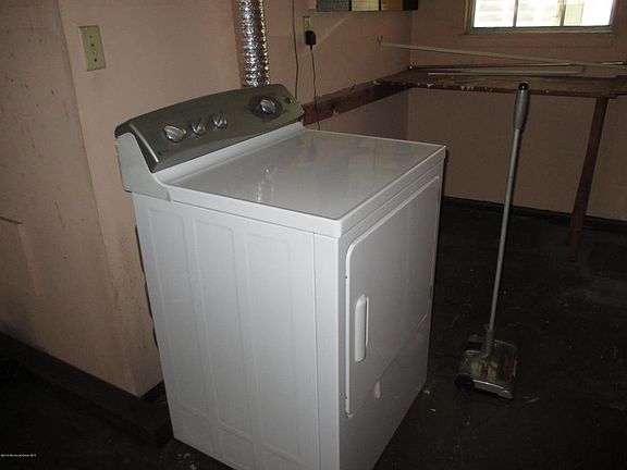 4th image of 112D Edinburgh Ln #112D