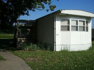 420 Eveningside Dr, Emporia, KS 66801