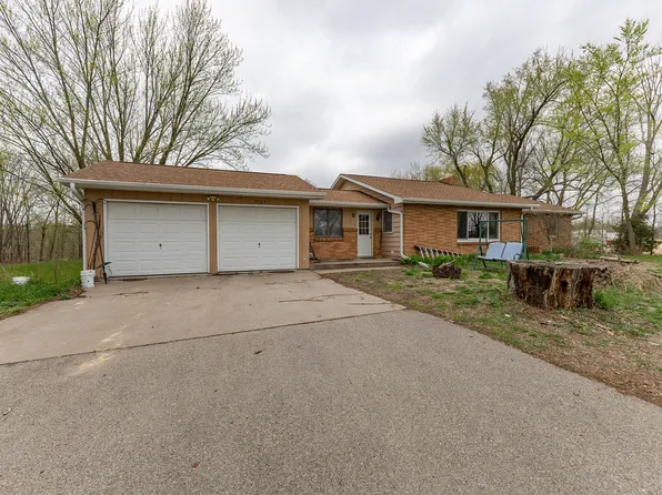 1502 Highway 67, Camanche, IA 52730