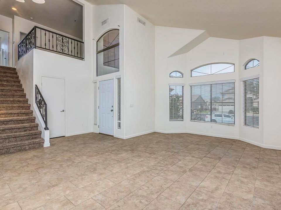 1st image of 6407 N 67th Dr