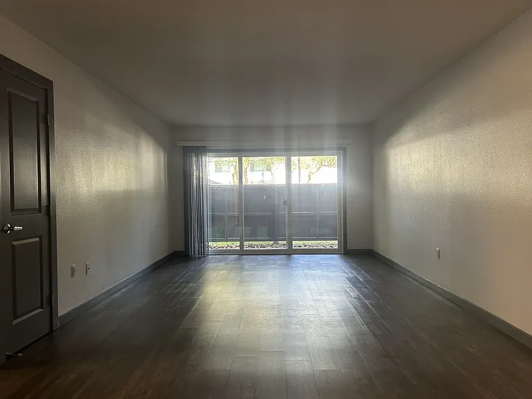 Uptown Fullerton — Photo 38