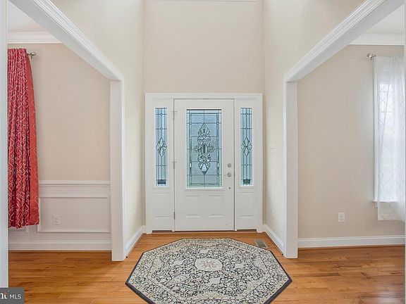 5th image of 24574 Broad Creek Dr