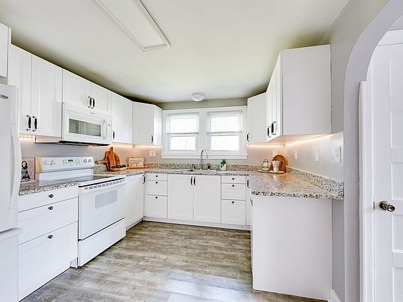 2nd image of 41 Park St