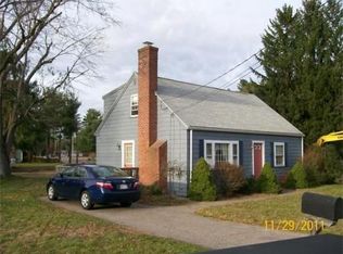 62 Woodland Rd, Wrentham, MA 02093