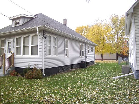 2nd image of 482 Broadway St