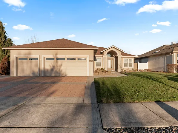 839 Saint Andrews Way, Eagle Pt, OR 97524