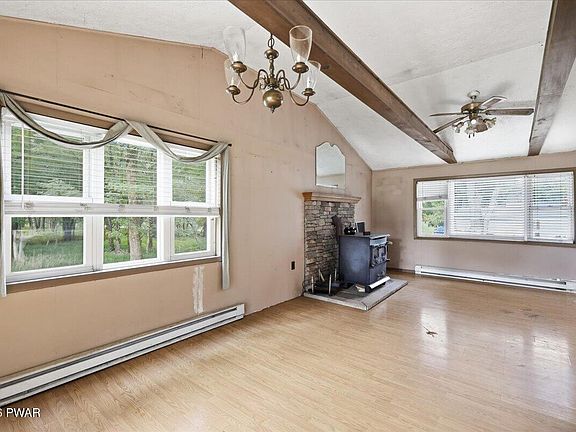 4th image of 129 Amos Cir