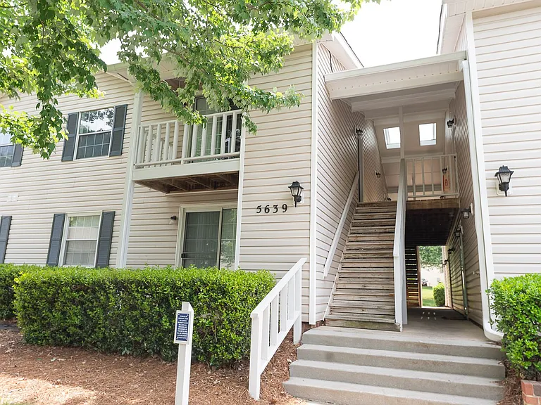 5639 Hornaday Rd #B — Photo 3