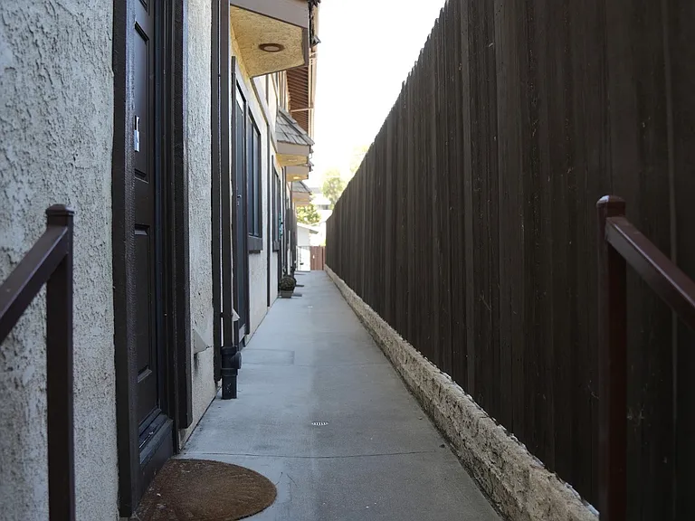 29 S Vinedo Ave #1 — Photo 20