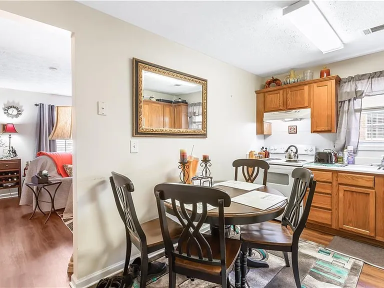 4930 Pinehurst Cir NW #B — Photo 4