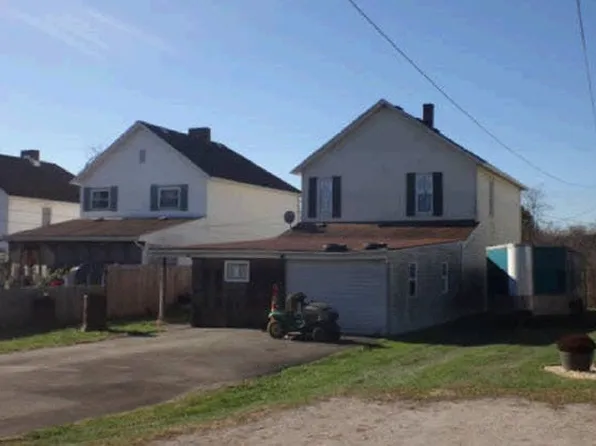 112 Leggs St, Belle Vernon, PA 15012