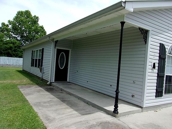 4th image of 5716 Perry Ln #A