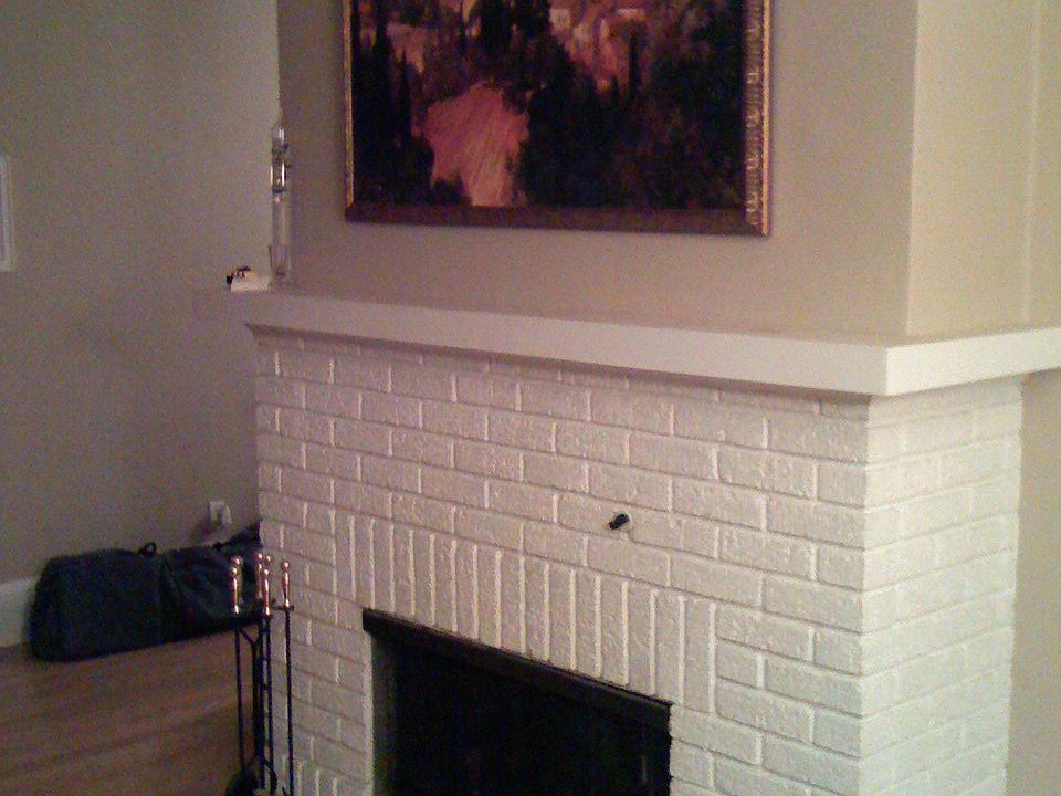 2nd image of 2124 Saint Clair Ave