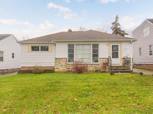 18404 Hazelwood Ave, Maple Heights, OH