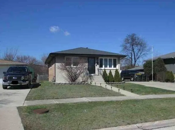 6628 Ridge Dr, Chicago Ridge, IL 60415