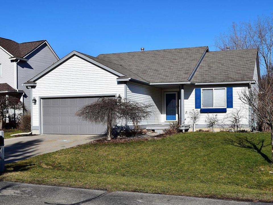 1st image of 460 Winding River Dr