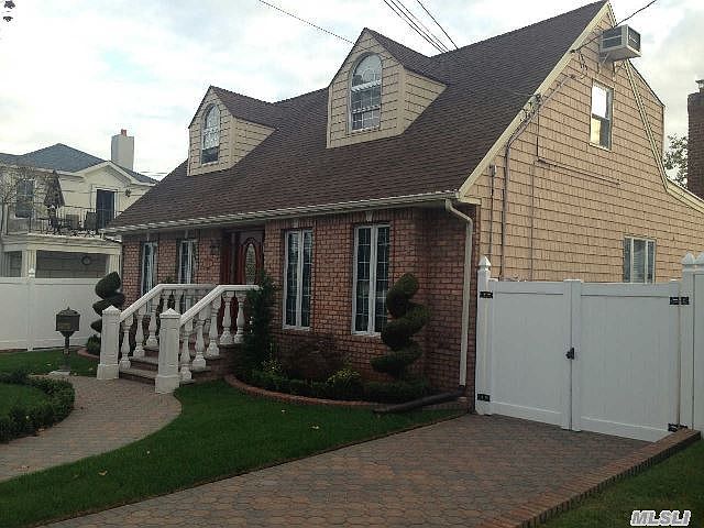 1st image of 15711 90th St