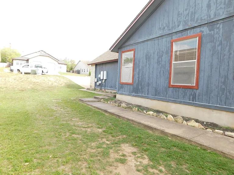 522 Cutty Trl #B — Photo 20