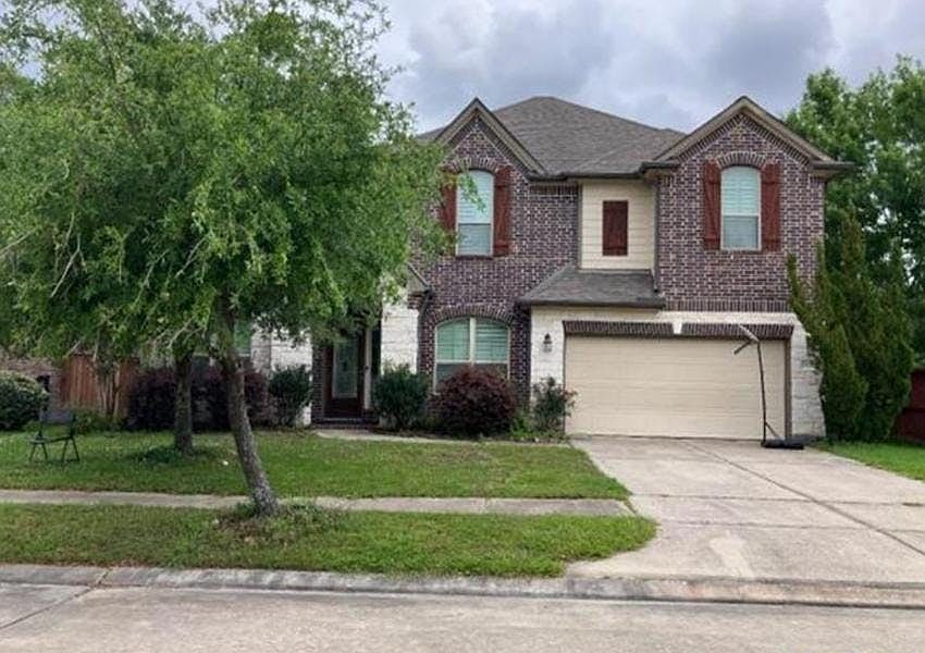 1st image of 25217 Forest Ledge Dr