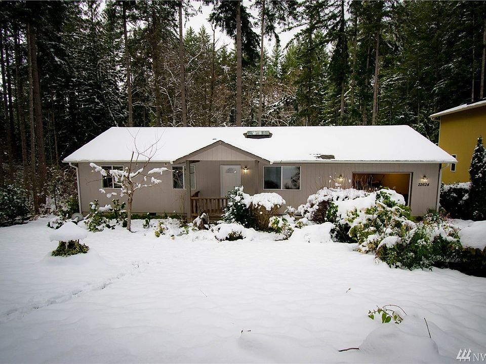 1st image of 22624 Echowood Ln SE