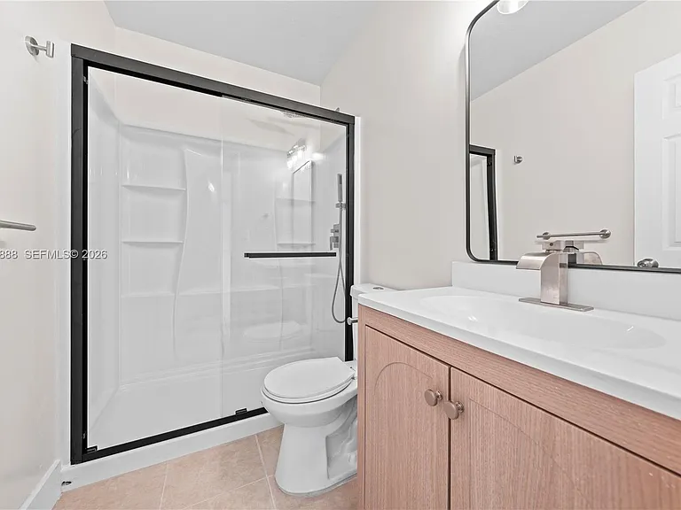 1300 Lincoln Rd #D204 — Photo 8