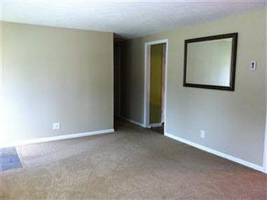 3rd image of 3909 Harold Dr