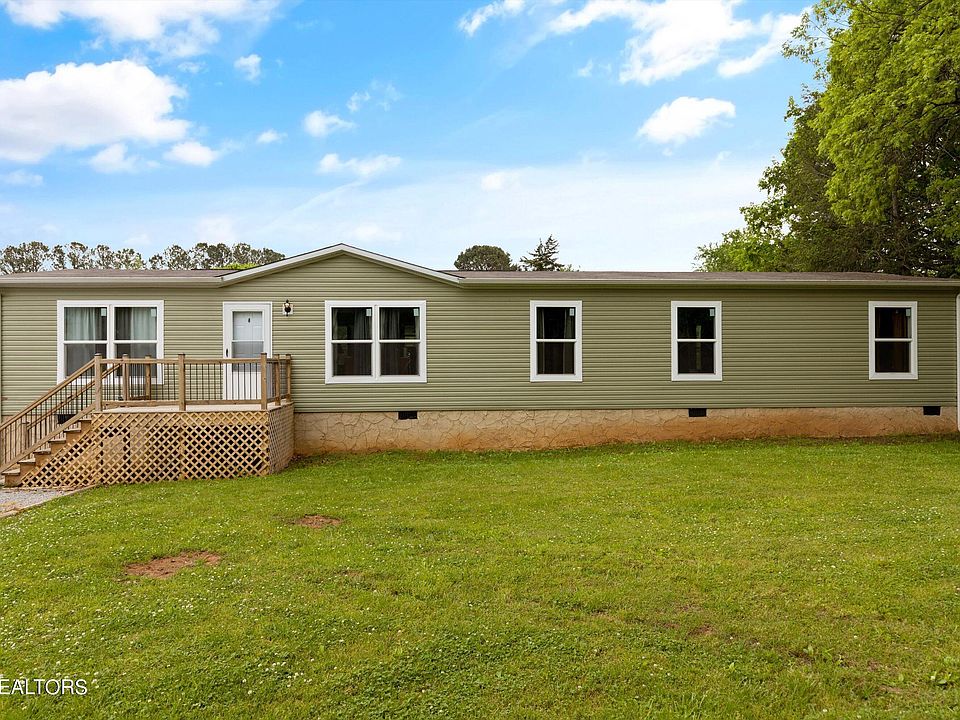 1st image of 118 Helms Dr