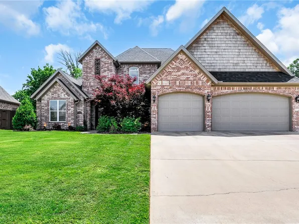 4010 NE Miner Ct, Bentonville, AR 72712