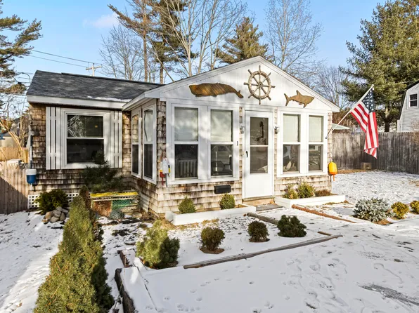 1 Ryefield Drive, Old Orchard Beach, ME 04064