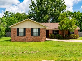 500 Krest Dr, Crestview, FL 32536
