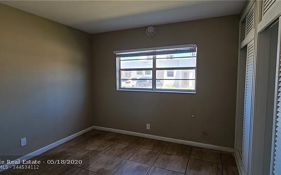 4th image of 3041 NE 49th St #104