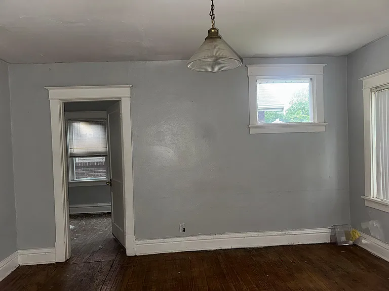3738 Sylvan Pl — Photo 17