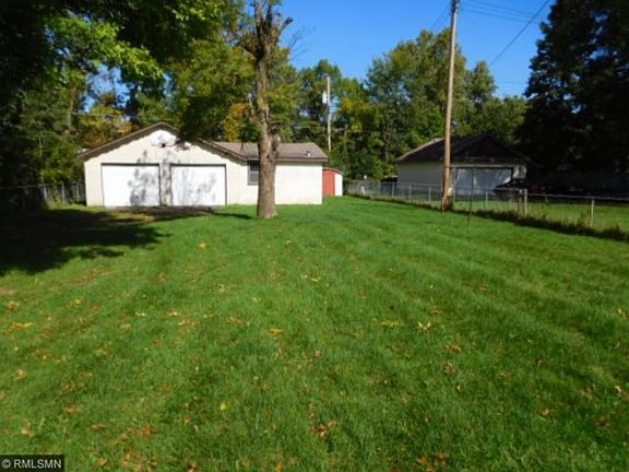 4th image of 2237 Tilsen Ave