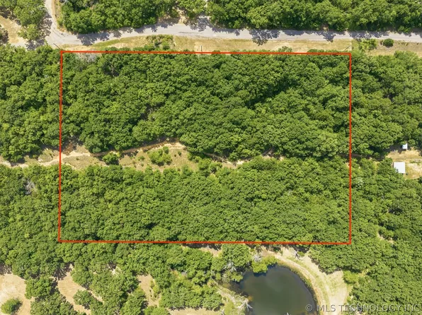 Rickets Ln, Ardmore, OK 73401