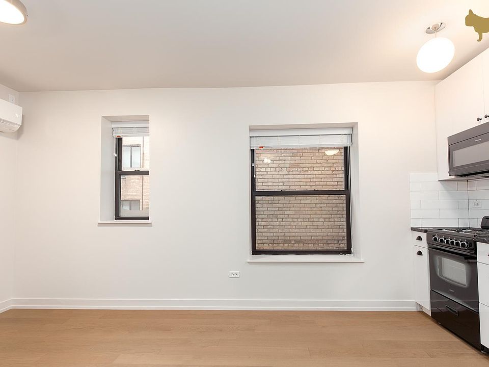 2nd image of 6019 N Winthrop Ave