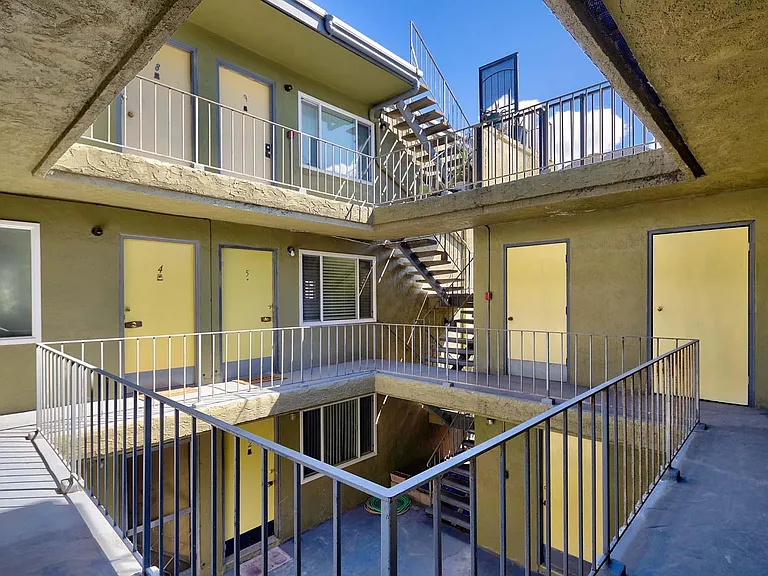1615 Prince St #4 — Photo 2