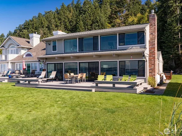 6278 Barr Beach Road, Freeland, WA 98249
