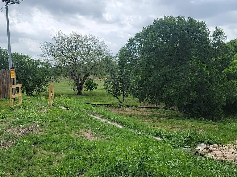 127 Trailside Ln — Photo 24