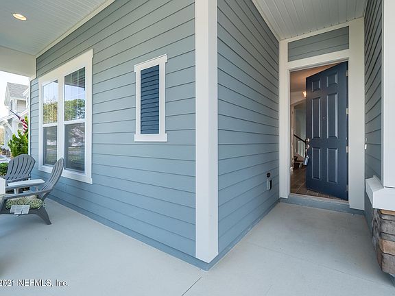 3rd image of 121 Whisper Rock Dr