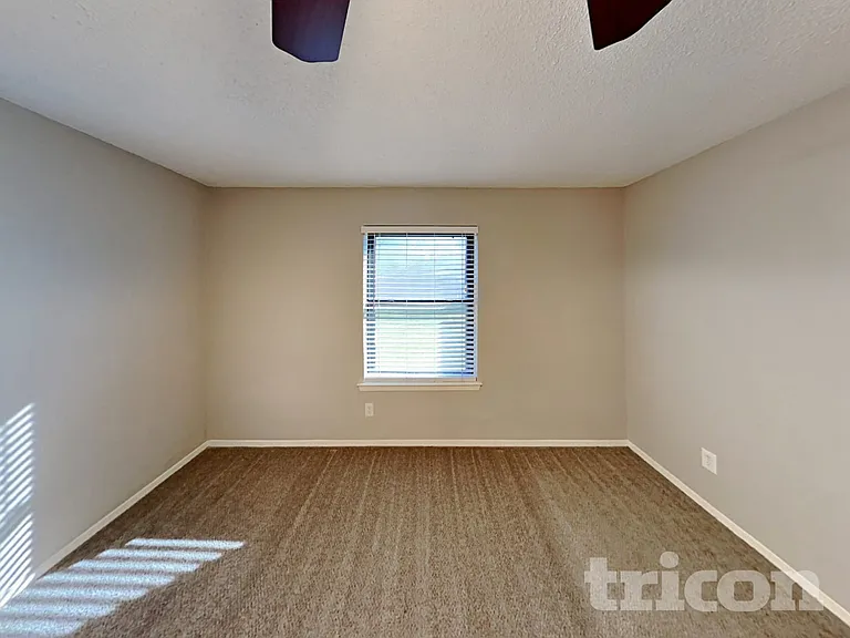 3029 Meadowmoor St — Photo 7