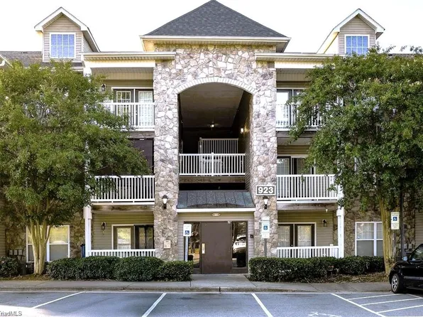 923 Windcastle Ln APT 105, Winston Salem, NC 27105