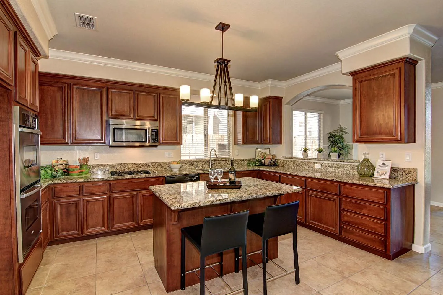 148 Adrienne Ct photo 1