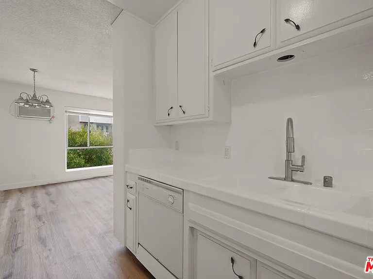10653 Holman Ave #4 — Photo 8