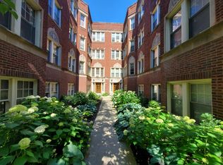 6129 N Hoyne Ave #1, Chicago, IL 60659