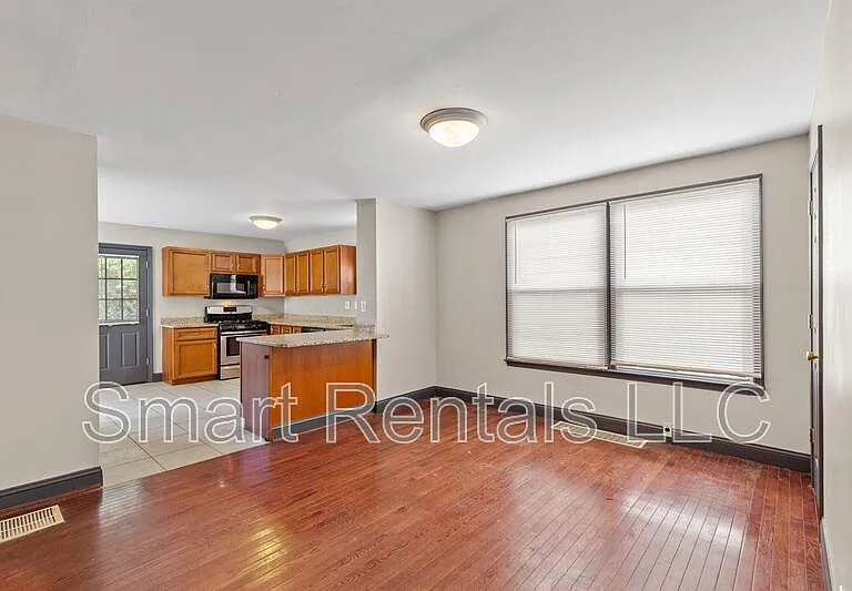 3627 Cambridge Ave — Photo 6