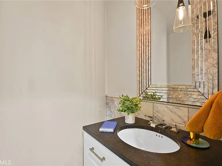 264 Tivoli Dr — Photo 11