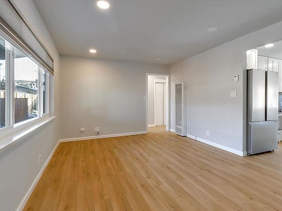 4th image of 616 San Luisito Way