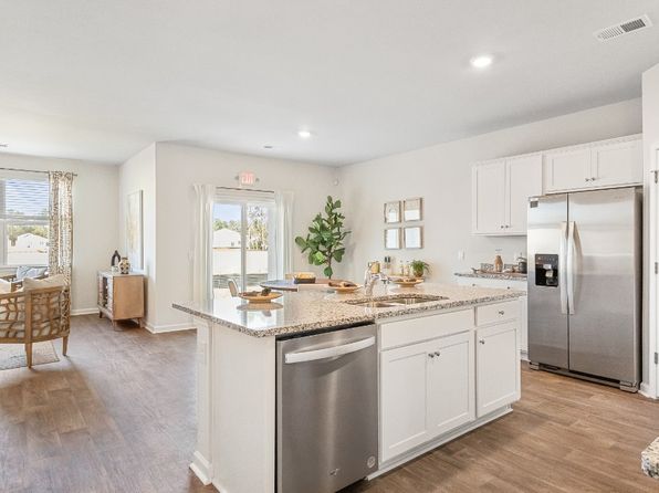 192 Fuller Rd, Holly Hill, SC 29059