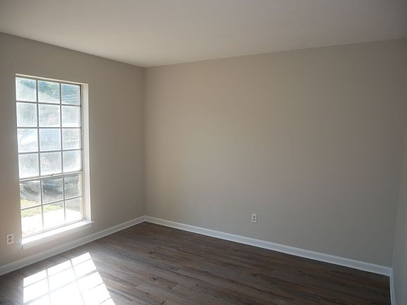 5th image of 8015 Ashbrook Dr
