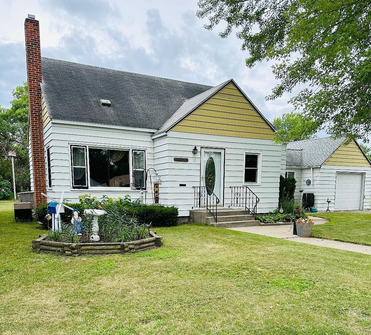 11 Howard Ave SE, Wadena, MN 56482 MLS 6417771 Zillow